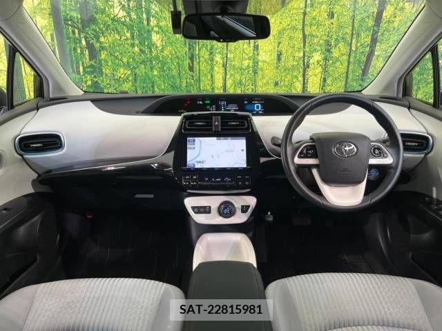 Toyota PRIUS 2016-11 330664-1