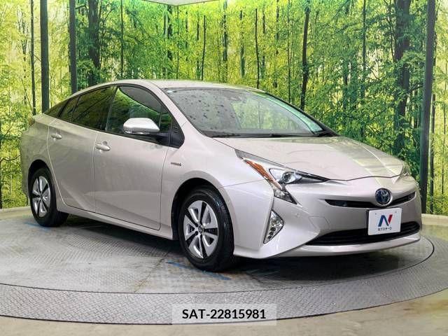 Toyota PRIUS 2016-11 330664-16