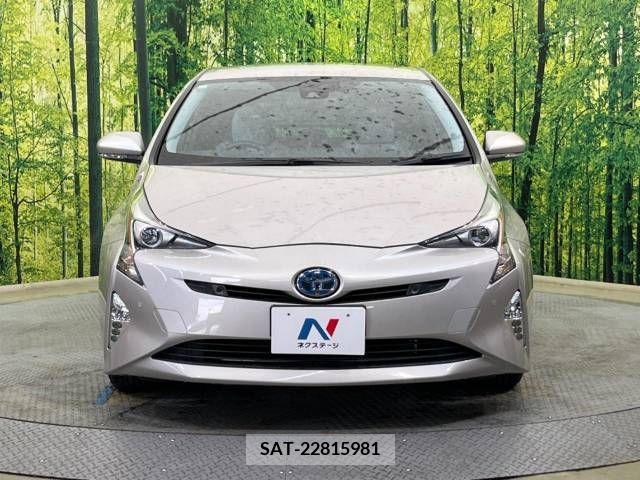 Toyota PRIUS 2016-11 330664-14