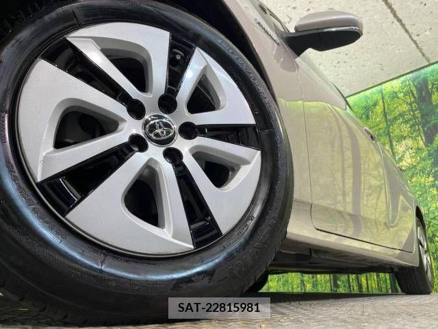 Toyota PRIUS 2016-11 330664-13
