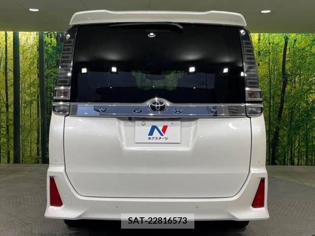 Toyota VOXY 2020-08 377573-15