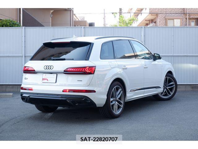 Audi Q7 2023-02 261381-7