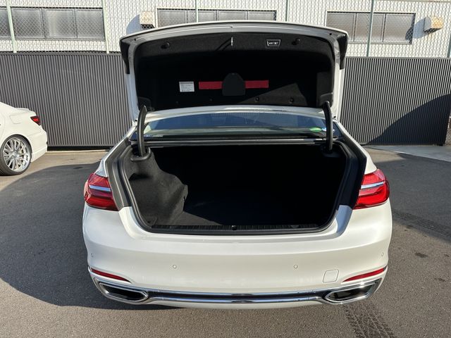 Bmw 7 SERIES 2018-11 184355-21