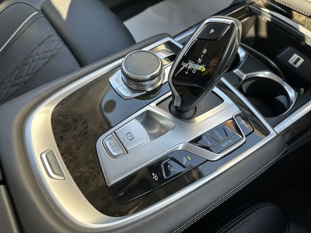Bmw 7 SERIES 2018-11 184355-15