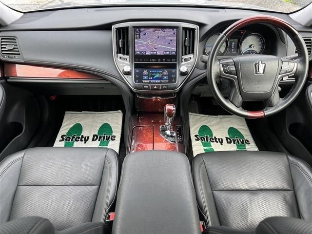 Toyota CROWN MAJESTA 2013-10 23529-10