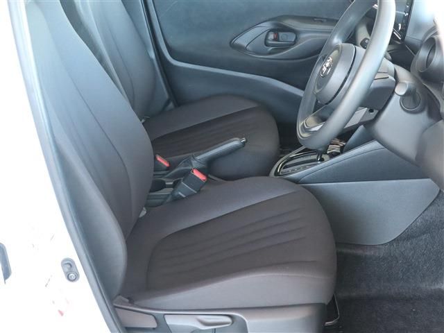 Toyota YARIS 2023-02 27194-24