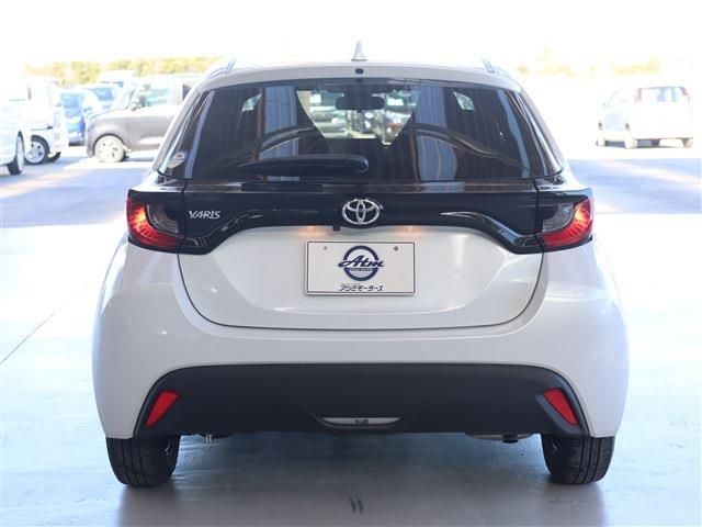 Toyota YARIS 2023-02 27194-4