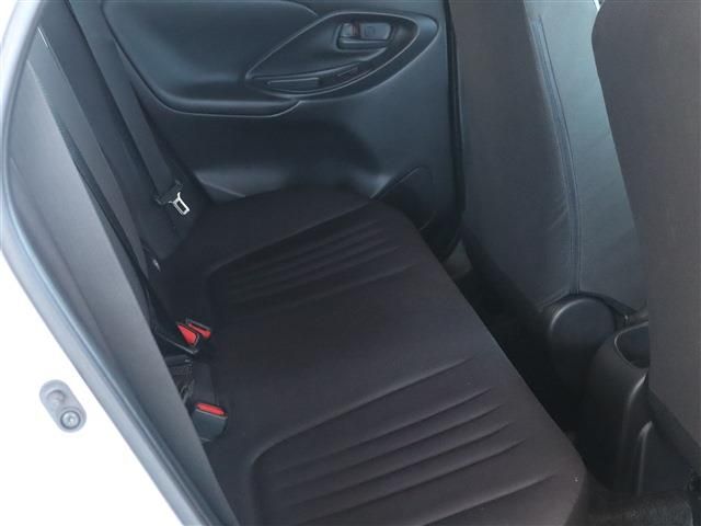 Toyota YARIS 2023-02 27194-26