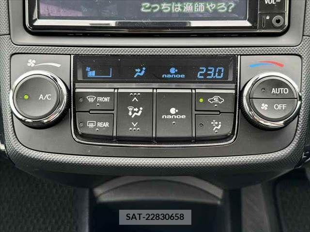 Toyota COROLLA AXIO 2021-09 335382-23