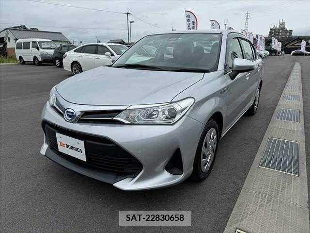 Toyota COROLLA AXIO 2021-09 335382-9