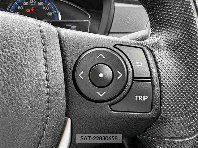 Toyota COROLLA AXIO 2021-09 335382-22