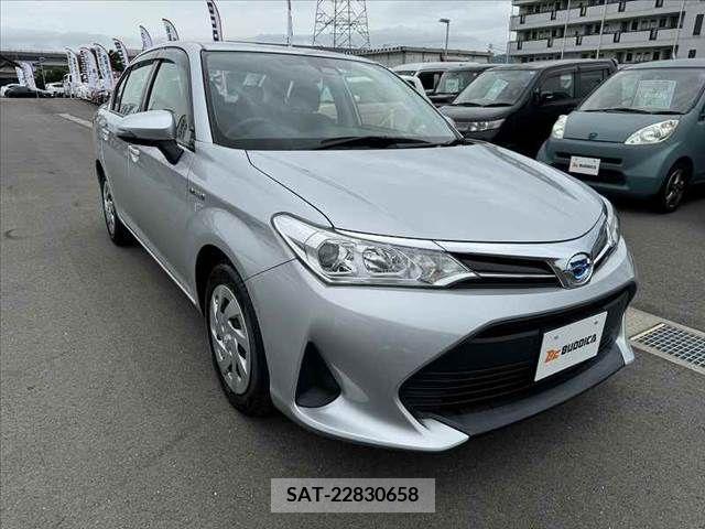 Toyota COROLLA AXIO 2021-09 335382-7