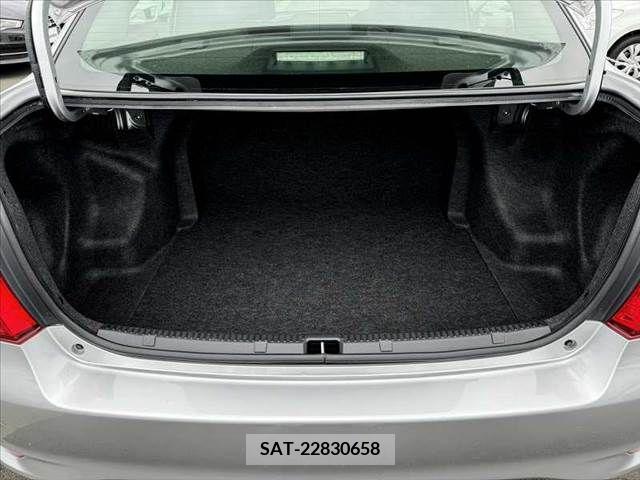Toyota COROLLA AXIO 2021-09 335382-19