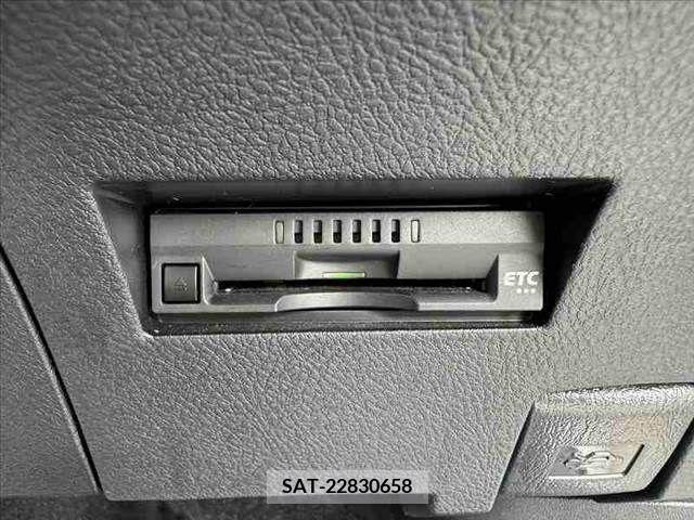 Toyota COROLLA AXIO 2021-09 335382-6