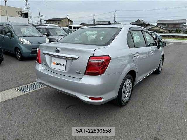 Toyota COROLLA AXIO 2021-09 335382-14