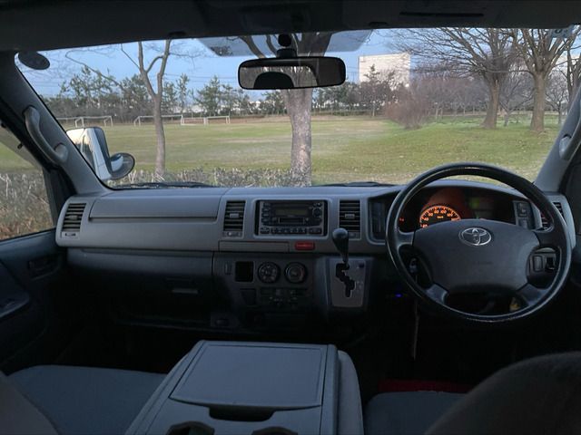 Toyota HIACE VAN 2009-11 195252-6