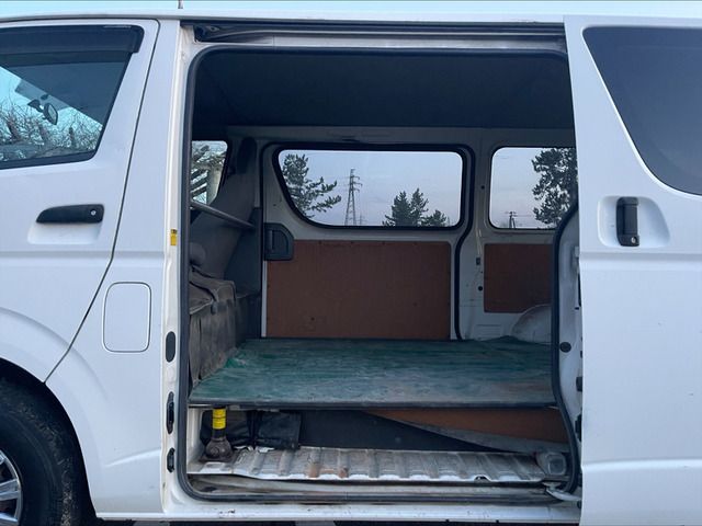 Toyota HIACE VAN 2009-11 195252-7
