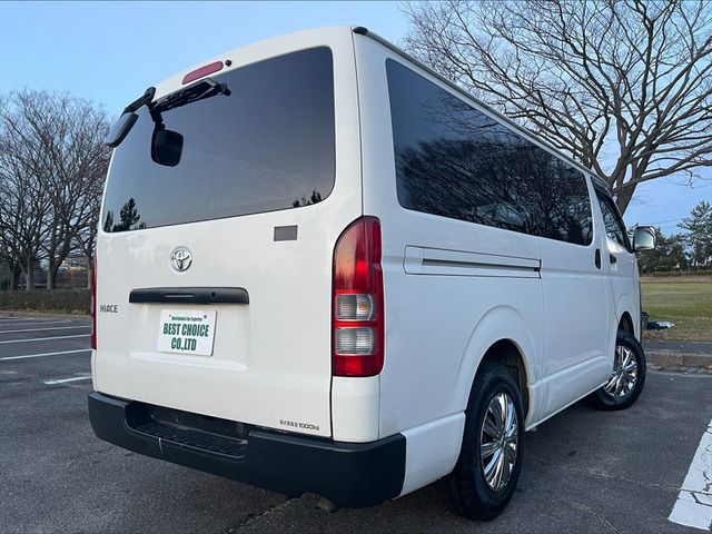 Toyota HIACE VAN 2009-11 195252-3