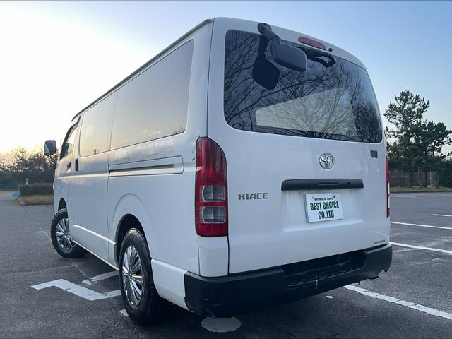Toyota HIACE VAN 2009-11 195252-1