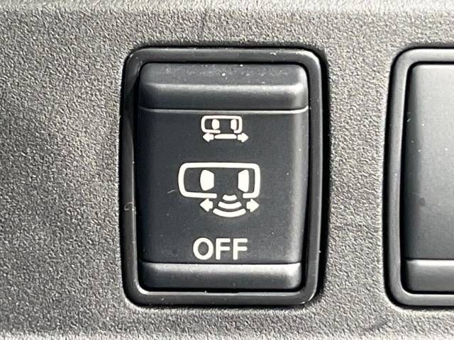 Nissan SERENA 2021-11 196253-6