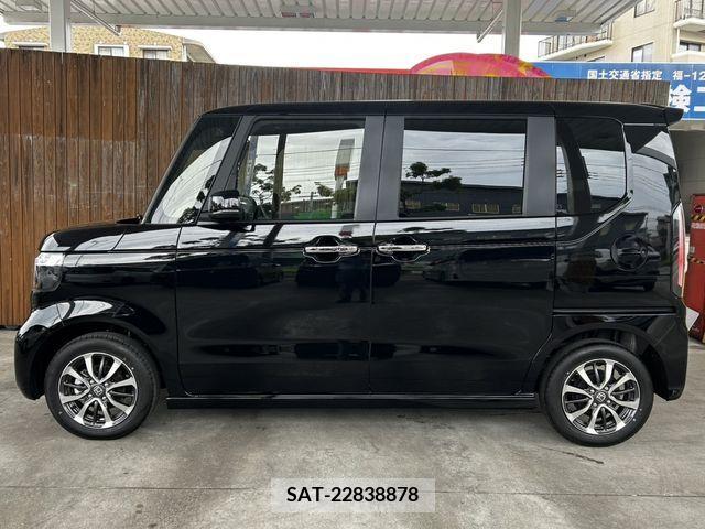 Honda N BOX CUSTOM 2024-07 342346-7