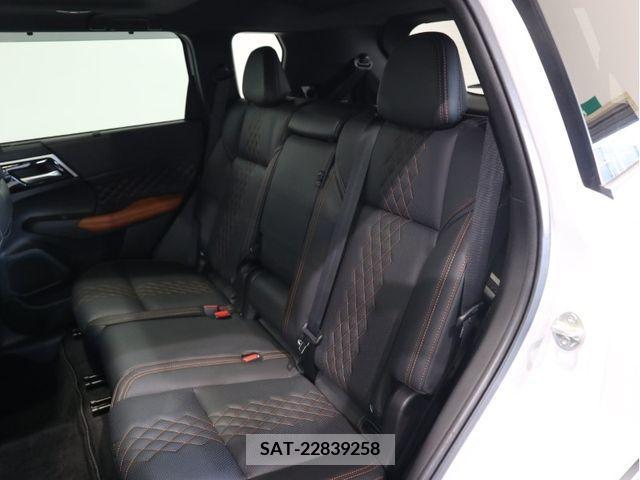 Mitsubishi OUTLANDER PHEV 2022-07 365920-17