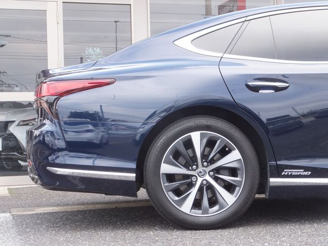Lexus LS 2020-11 186938-11