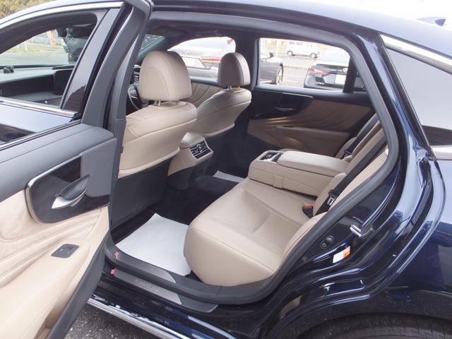 Lexus LS 2020-11 186938-24