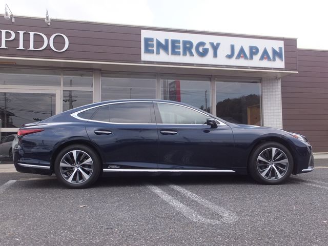 Lexus LS 2020-11 186938-12