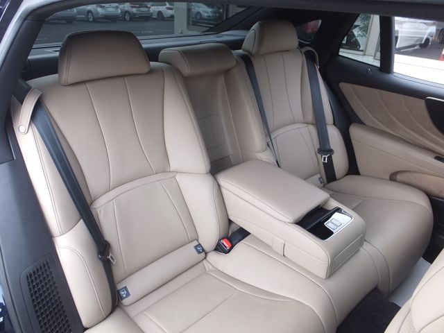 Lexus LS 2020-11 186938-23