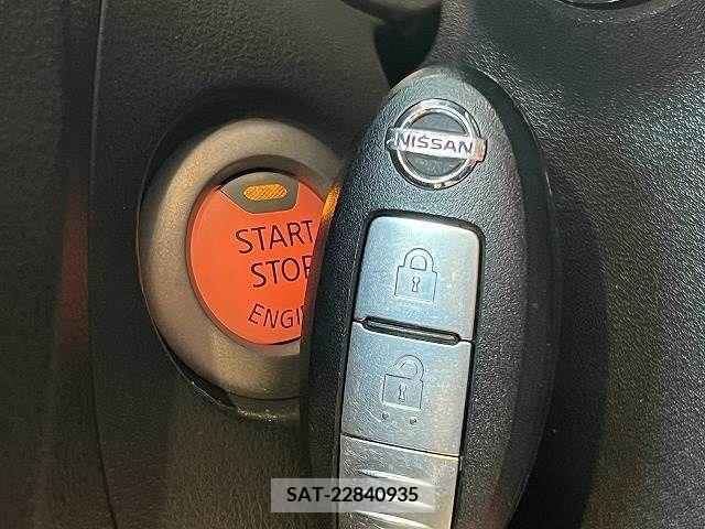 Nissan JUKE 2012-09 328749-4