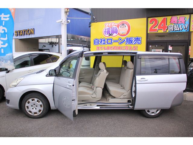 Toyota ISIS 2008-01 486-10