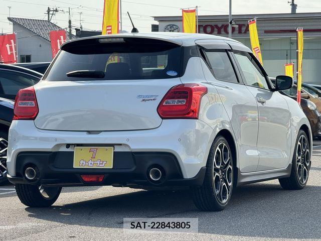 Suzuki SWIFT 2021-03 212834-4