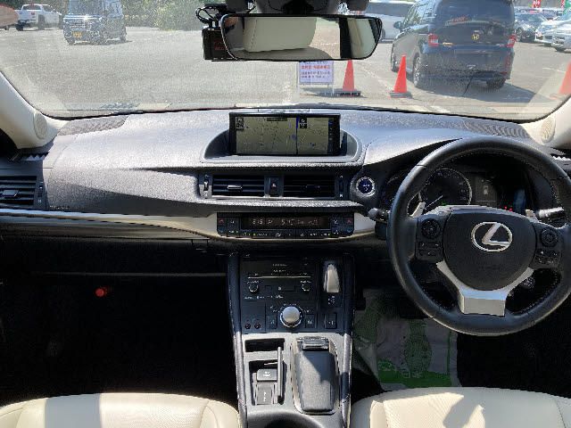 Lexus CT 2018-01 6905-2