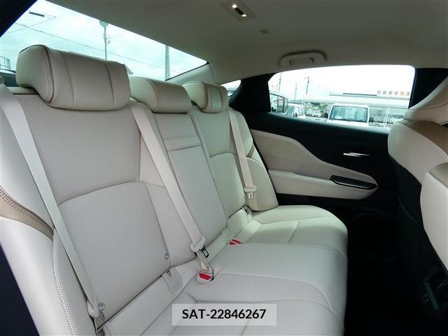 Toyota CROWN 2022-10 351494-7