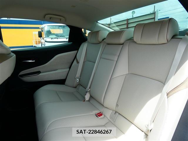 Toyota CROWN 2022-10 351494-25