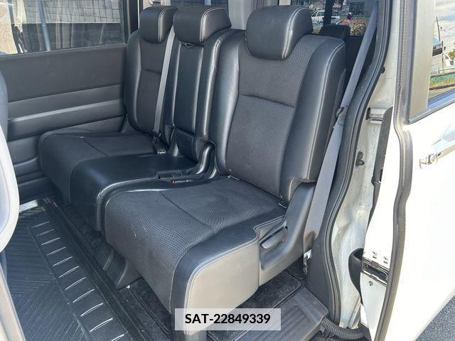 Honda e 2013-03 337294-17