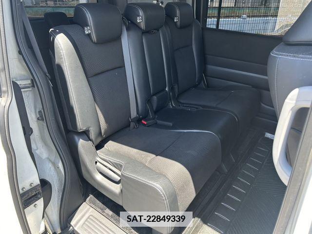 Honda e 2013-03 337294-16