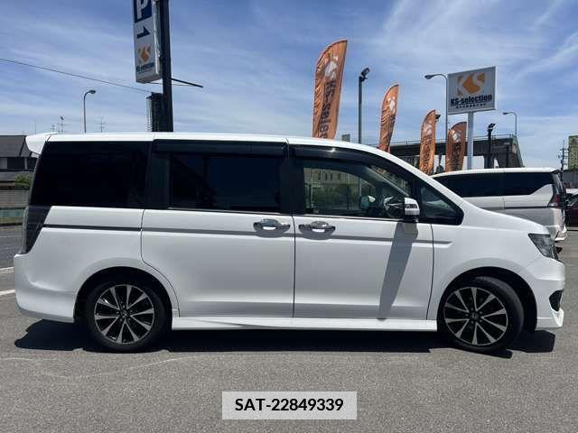 Honda e 2013-03 337294-5
