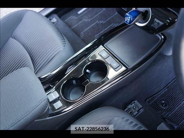 Toyota PRIUS PHV 2020-06 322635-6