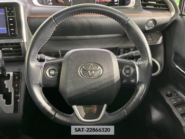 Toyota SIENTA 2015-11 243697-12