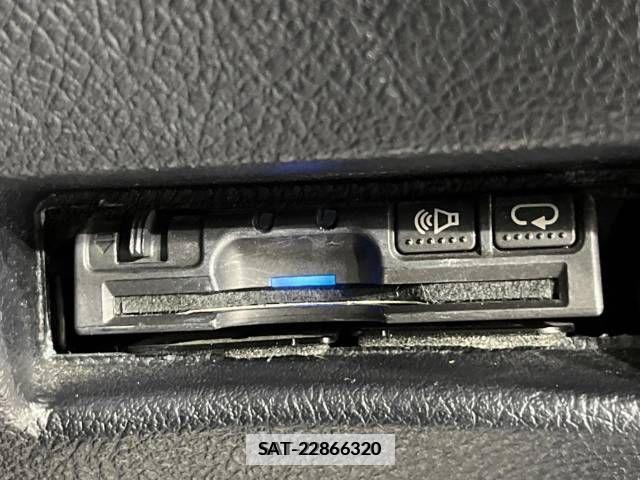 Toyota SIENTA 2015-11 243697-6