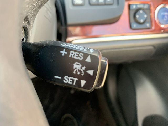 Toyota CROWN MAJESTA 2013-10 8865-22