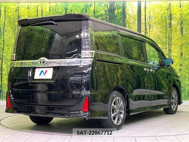 Toyota VOXY 2020-12 370303-18