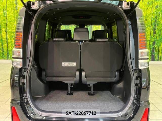 Toyota VOXY 2020-12 370303-11