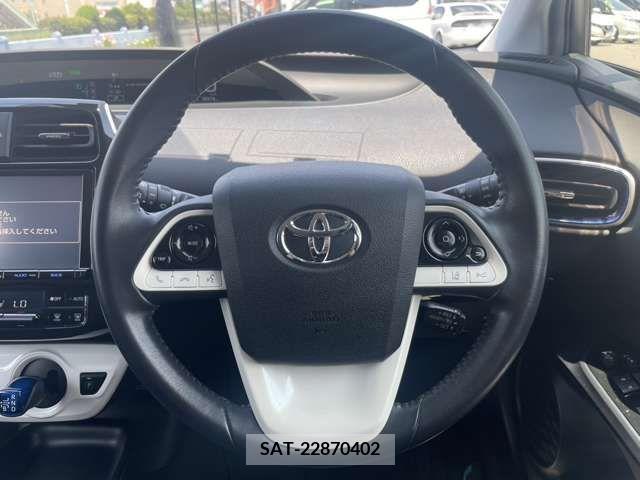 Toyota PRIUS 2016-01 282216-10