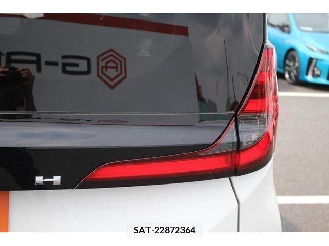 Toyota NOAH HYBRID 2022-04 322887-12