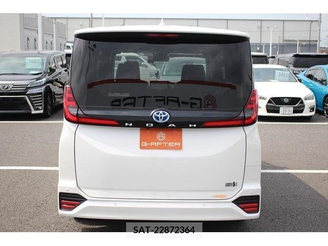 Toyota NOAH HYBRID 2022-04 322887-8