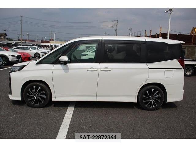 Toyota NOAH HYBRID 2022-04 322887-7