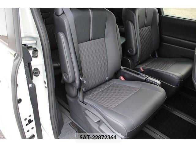 Toyota NOAH HYBRID 2022-04 322887-14